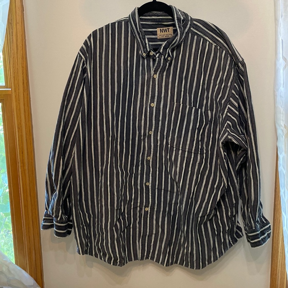 NWT naturals, 2XL/3XL, dark grey/dark green/white strip khaki button up.